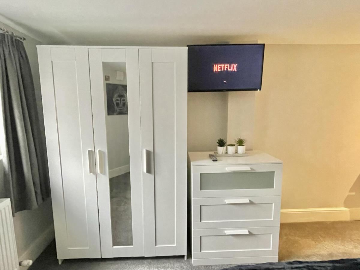 Hotel Lymm Living à Warrington  Extérieur photo