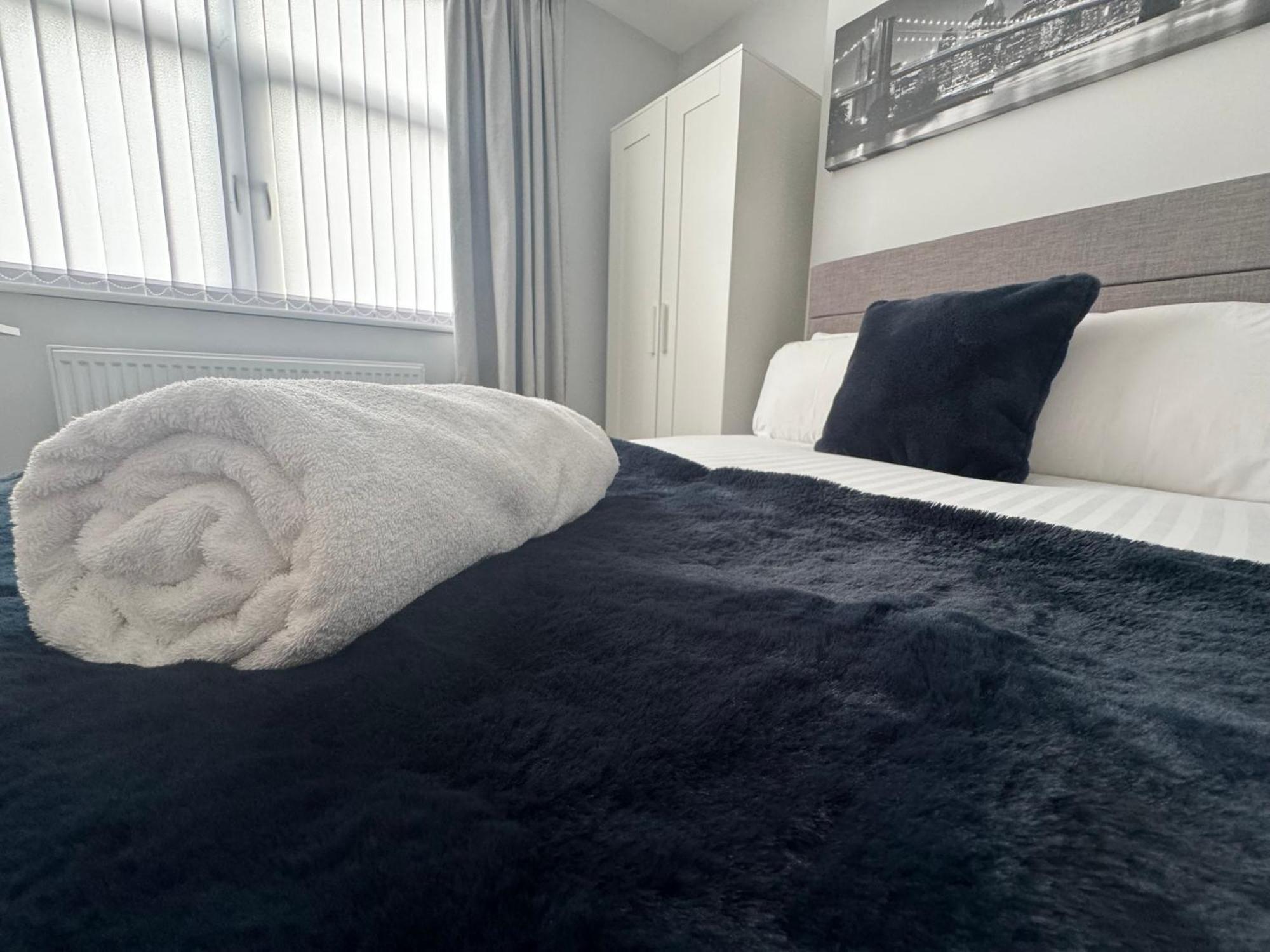 Hotel Lymm Living à Warrington  Extérieur photo